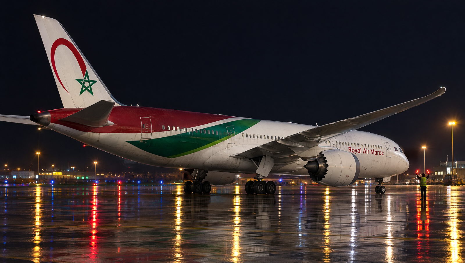 Royal Air Maroc Signs Boeing Deal to Fully Refurbish Cabins on Its Seven 787-8s
