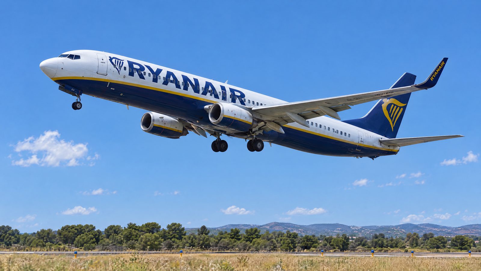 Ryanair Adds Barcelona–Poznań as Its 53-Route Barcelona Winter Schedule Holds Steady